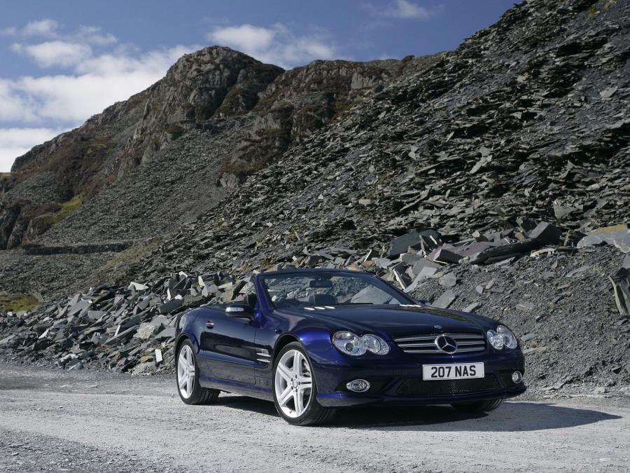  Mercedes-Benz SL500 Sports Package 2005 года  (UK) (фото 2 из 23)